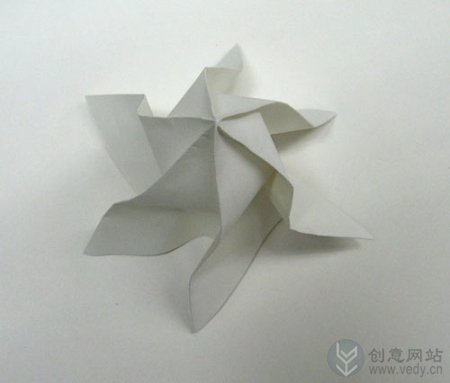 创意折纸艺术的三维折纸秀
