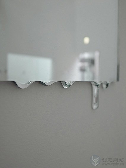 动感水滴造型的有机玻璃创意镜子