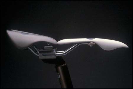 人体工学设计的创意自行车座