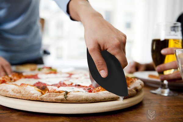 方便实用的披萨切割刀