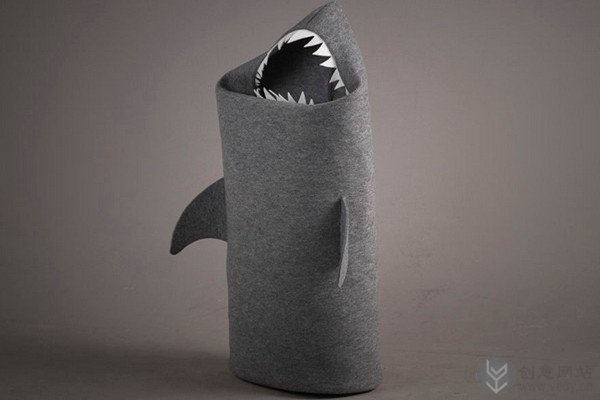 鲨鱼造型的创意赃衣篮收纳篓